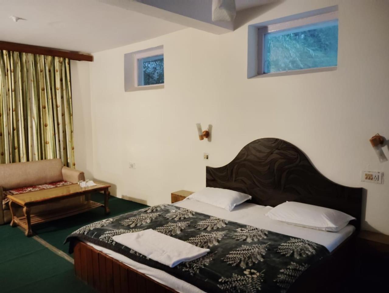Hotel New Gulmarg Manali Esterno foto