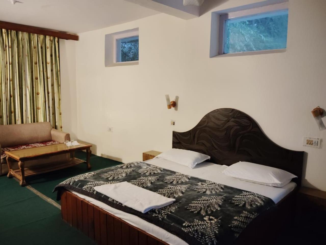 Hotel New Gulmarg Manali Esterno foto